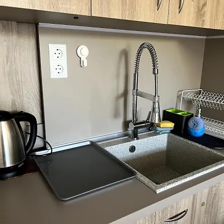 1br Near Cathedral *